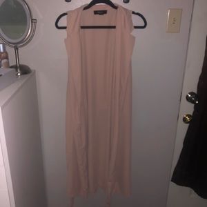 Sleeveless light beige cardigan from Forever 21